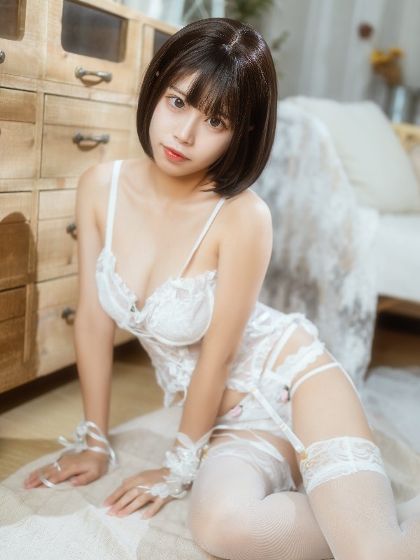 九柒喵: 妃咲JK (61 photos)