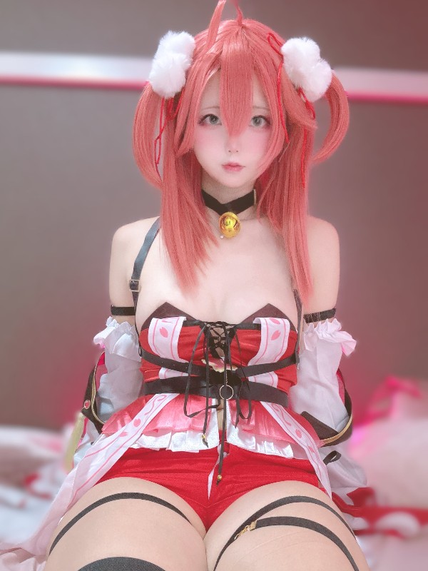 chuchu: #005 ナヒーダ (82 photos + 1 video)