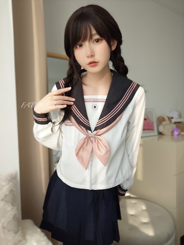 [Fantia] 发条少女 (迷之呆梨) Jan 2022 (172 photos + 8 videos)