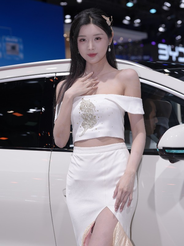 [她们印象] No.101: 小洁 (194 photos + 1 video)