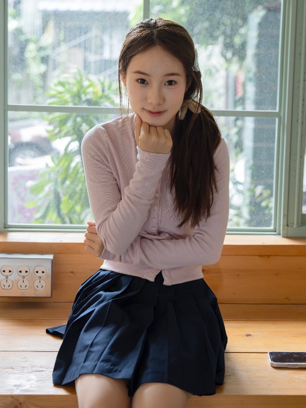 G44不会受伤: 沉默魔女的秘密 莫妮卡 (25 photos)